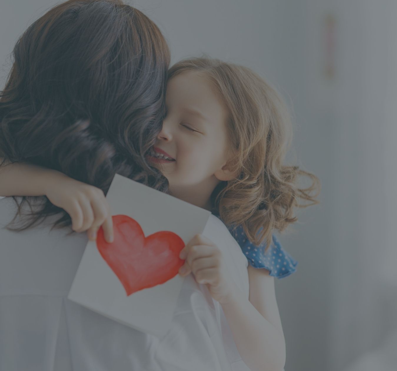 Which Gifts Can Be Preferred for Mothers?