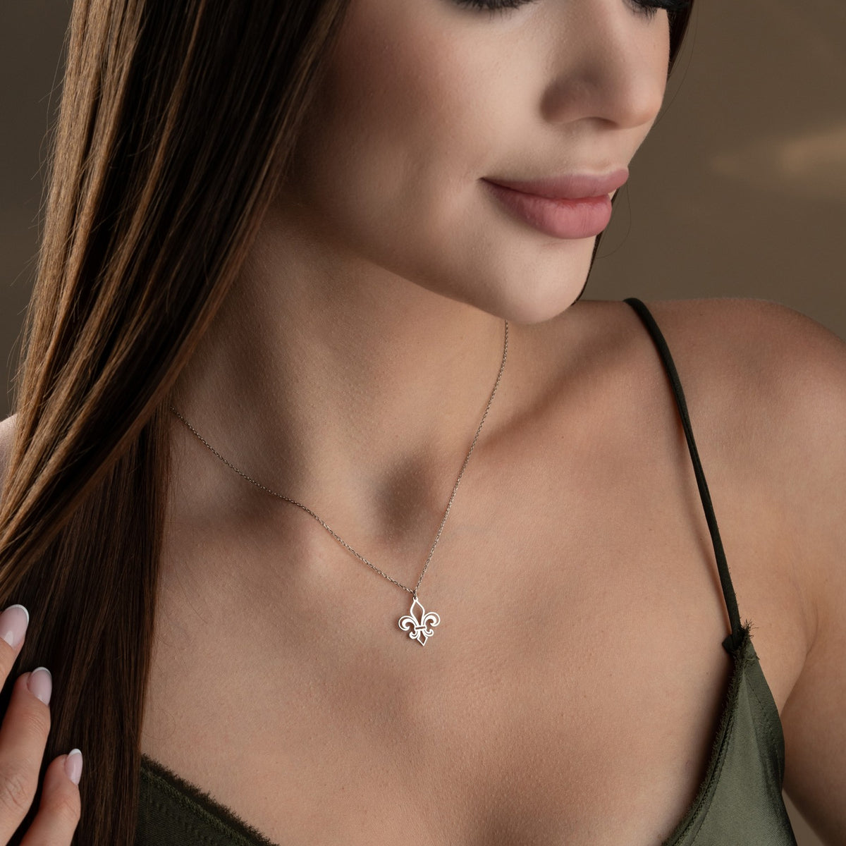 Fleur de Lis Necklace | Symbol of Purity & Faith Gift