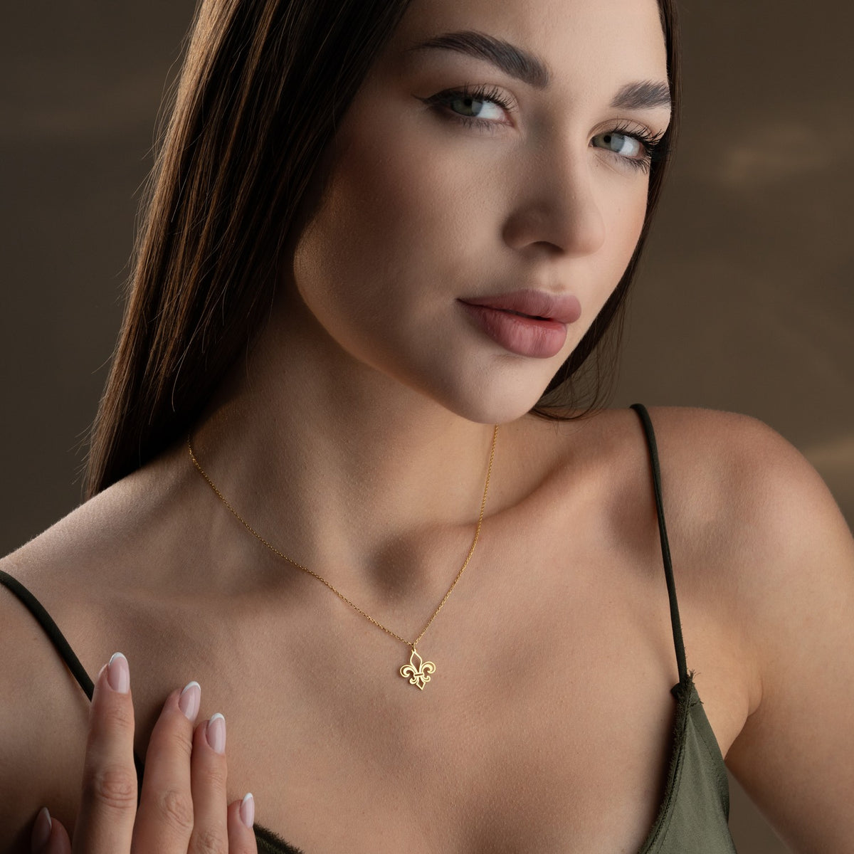 Fleur de Lis Necklace | Symbol of Purity & Faith Gift