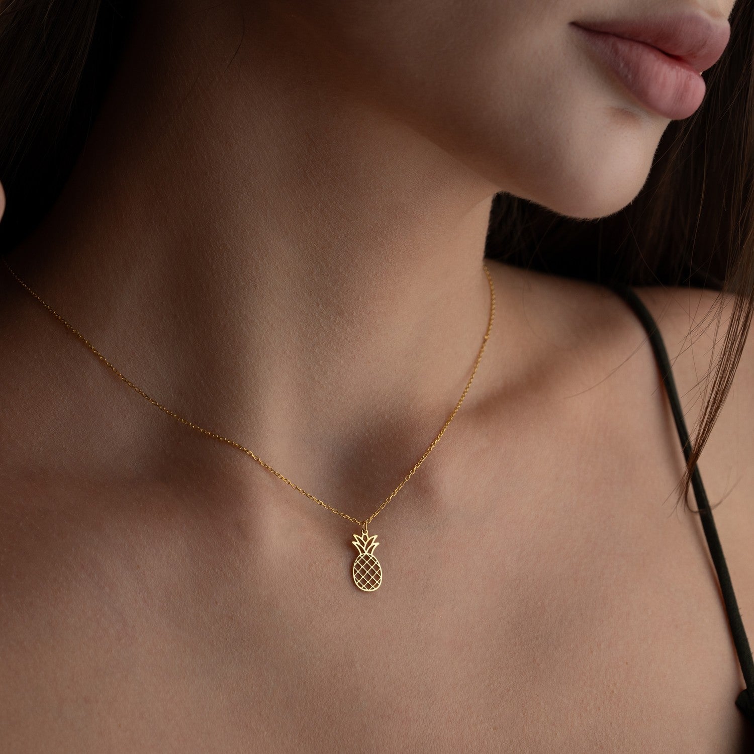 Pineapple Necklace | Friendship & Welcome Gift