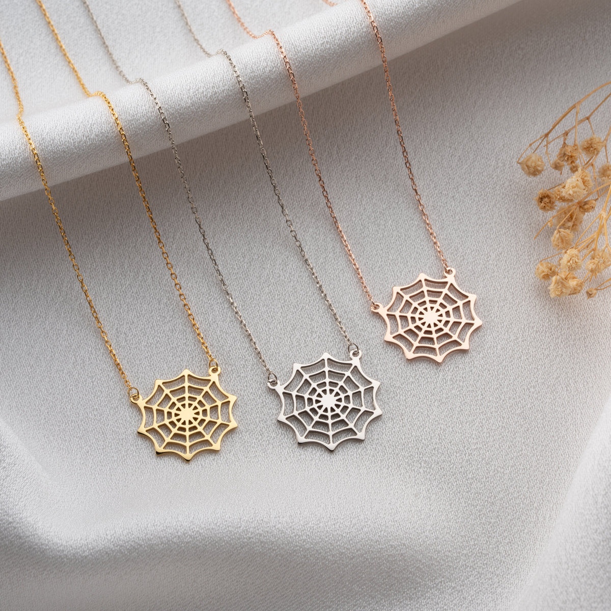 国内で当店のみ CFIERCE - Spiderweb Necklace Spiderweb Necklace - LARGE - Spider Webs Necklace - Laser