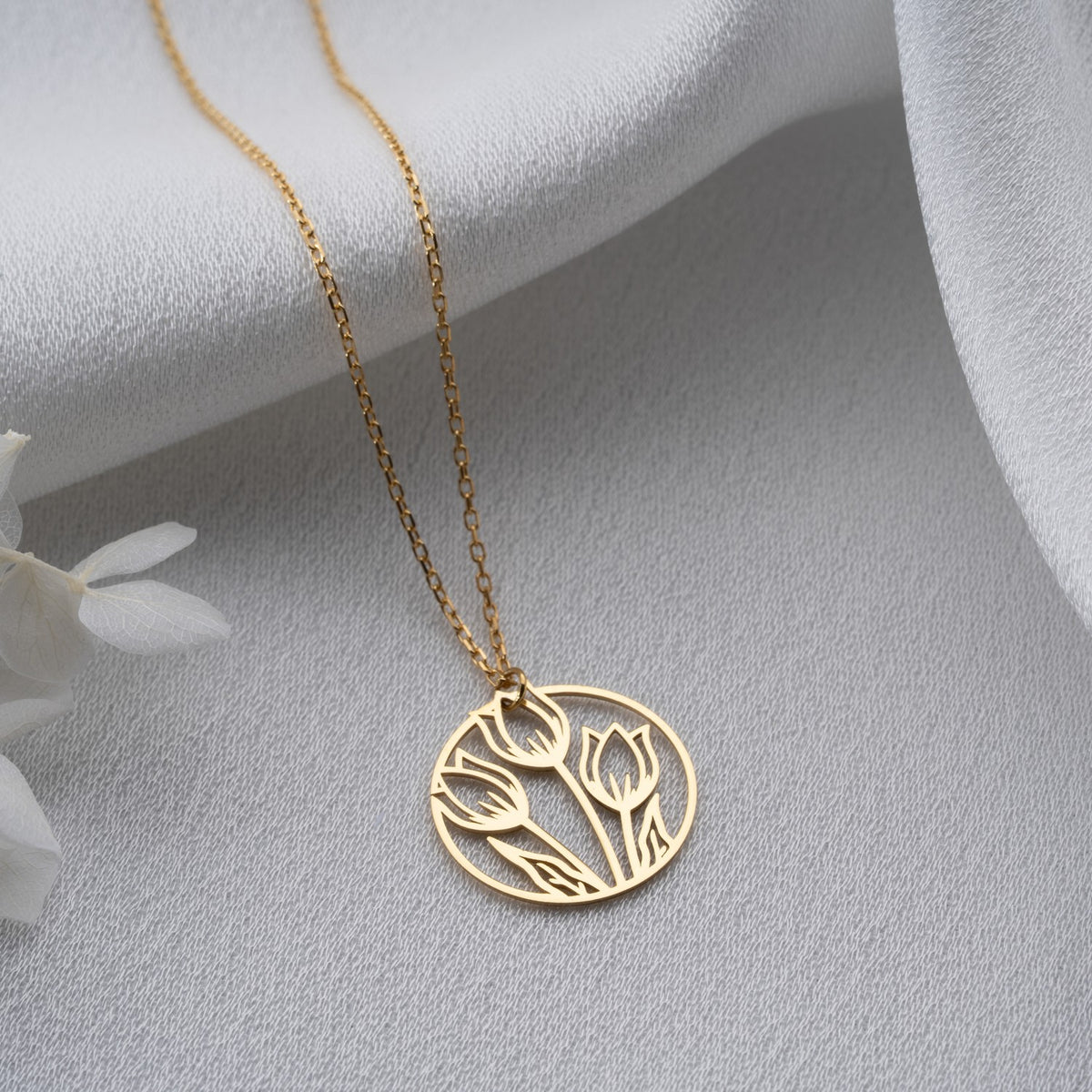 Tulip Necklace | Symbol of Perfect Love Gift