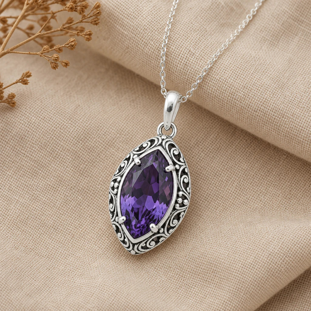 Queen's Eye Birthstone Pendant Necklace in sterling silver