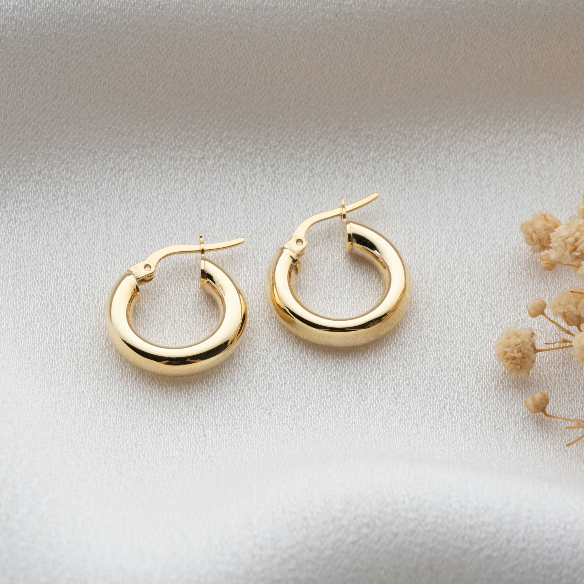 Chunky gold hoop earrings