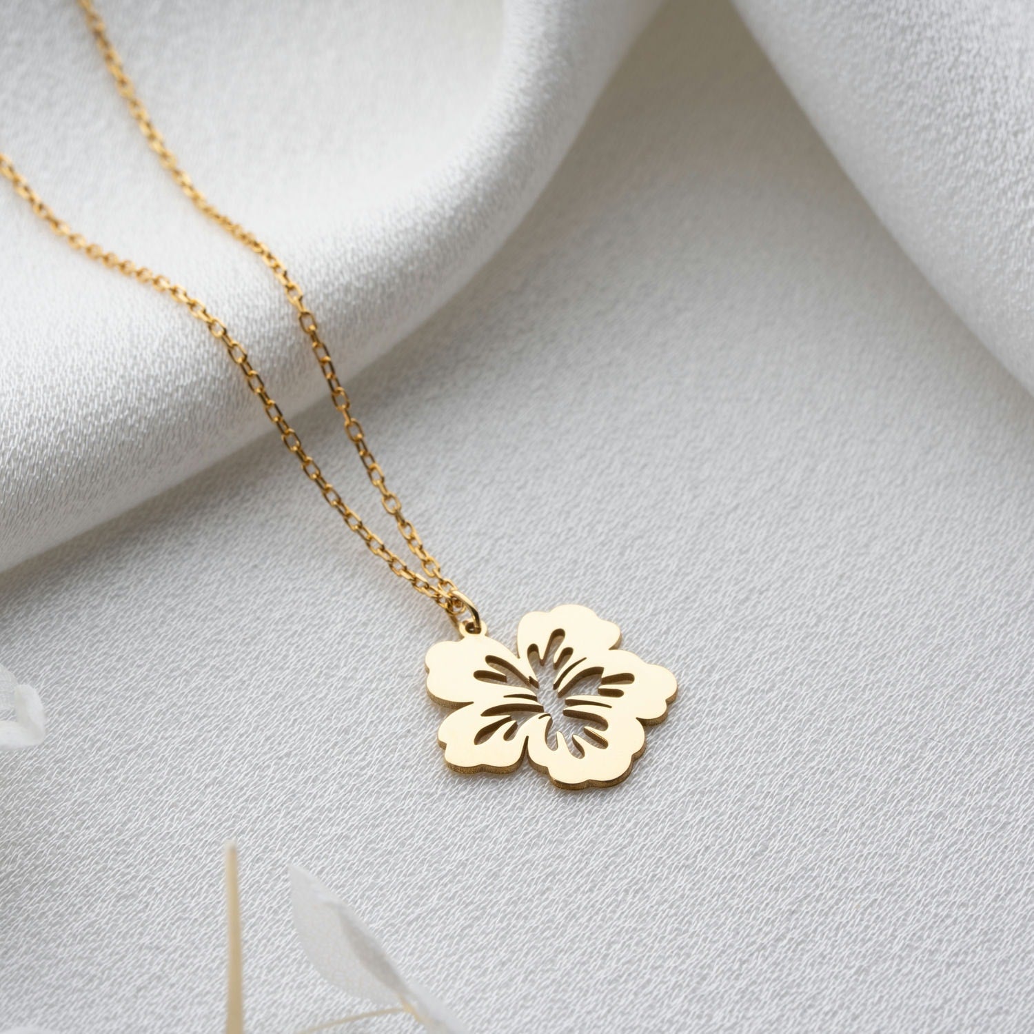 Hibiscus Necklace | Hawaii Flower Gift