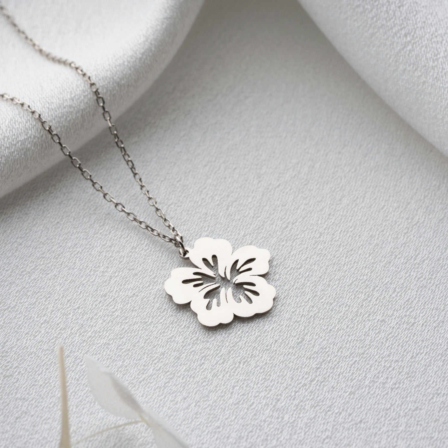 Hibiscus Necklace | Hawaii Flower Gift