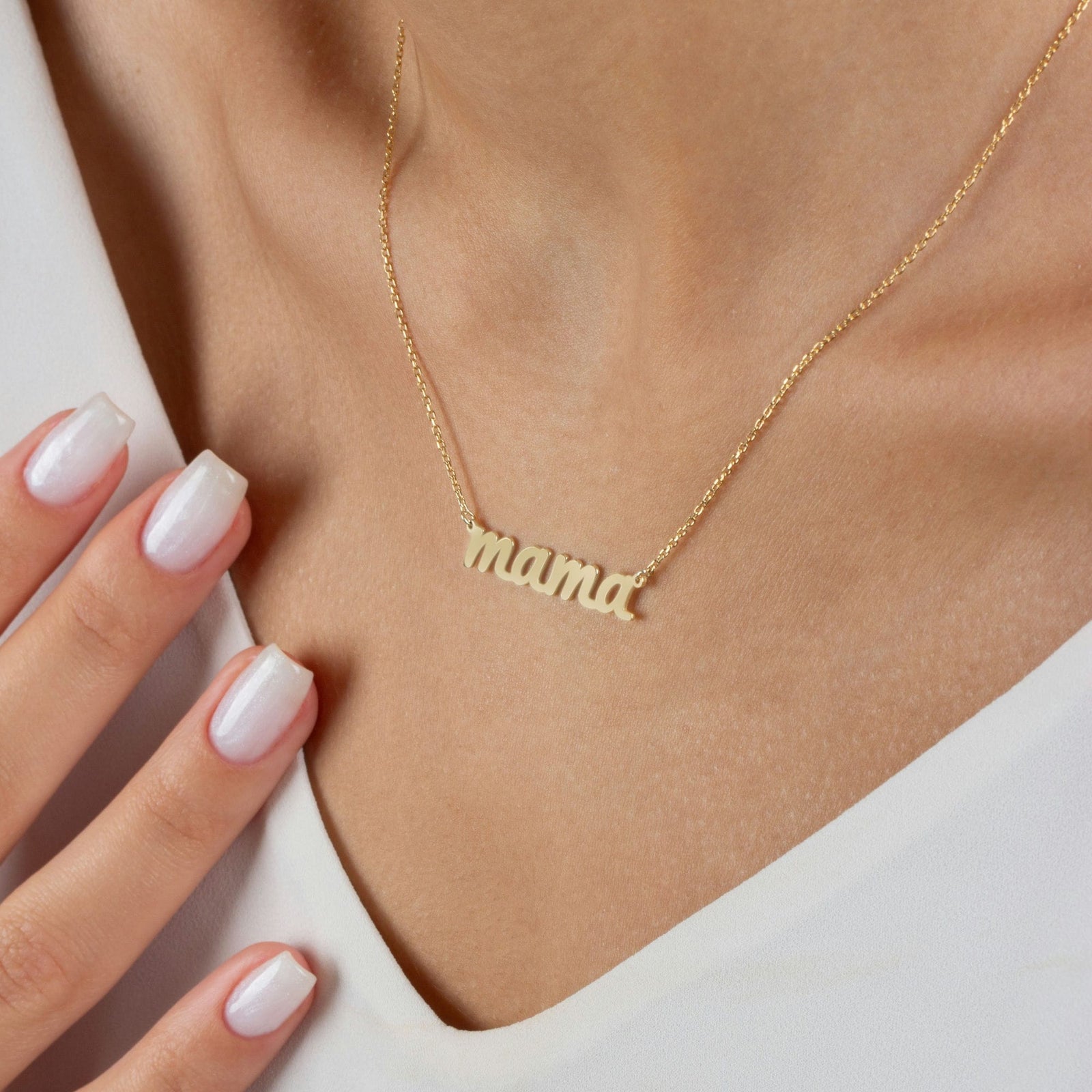 Mama Necklace