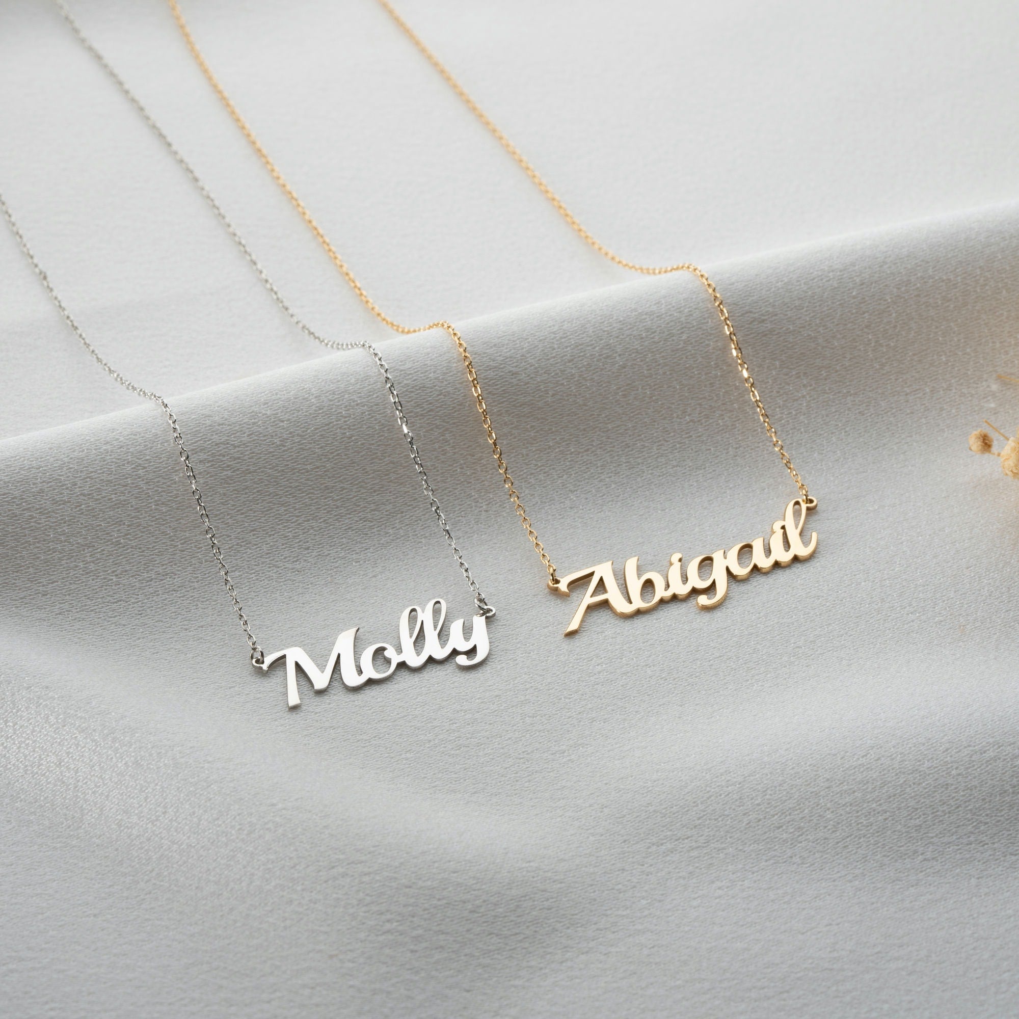 Personalized Gold Name Necklace